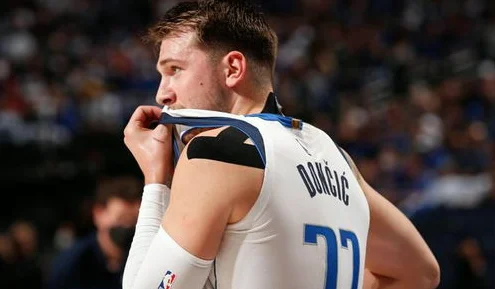 雨燕360体育免费直播NBA：免费与付费，谁是你的菜？